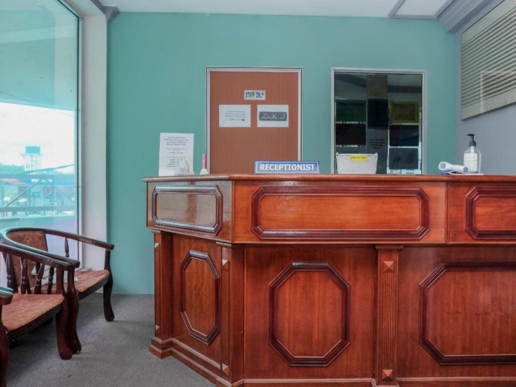 Oyo 90120 Mi Hotel Dungun Εξωτερικό φωτογραφία