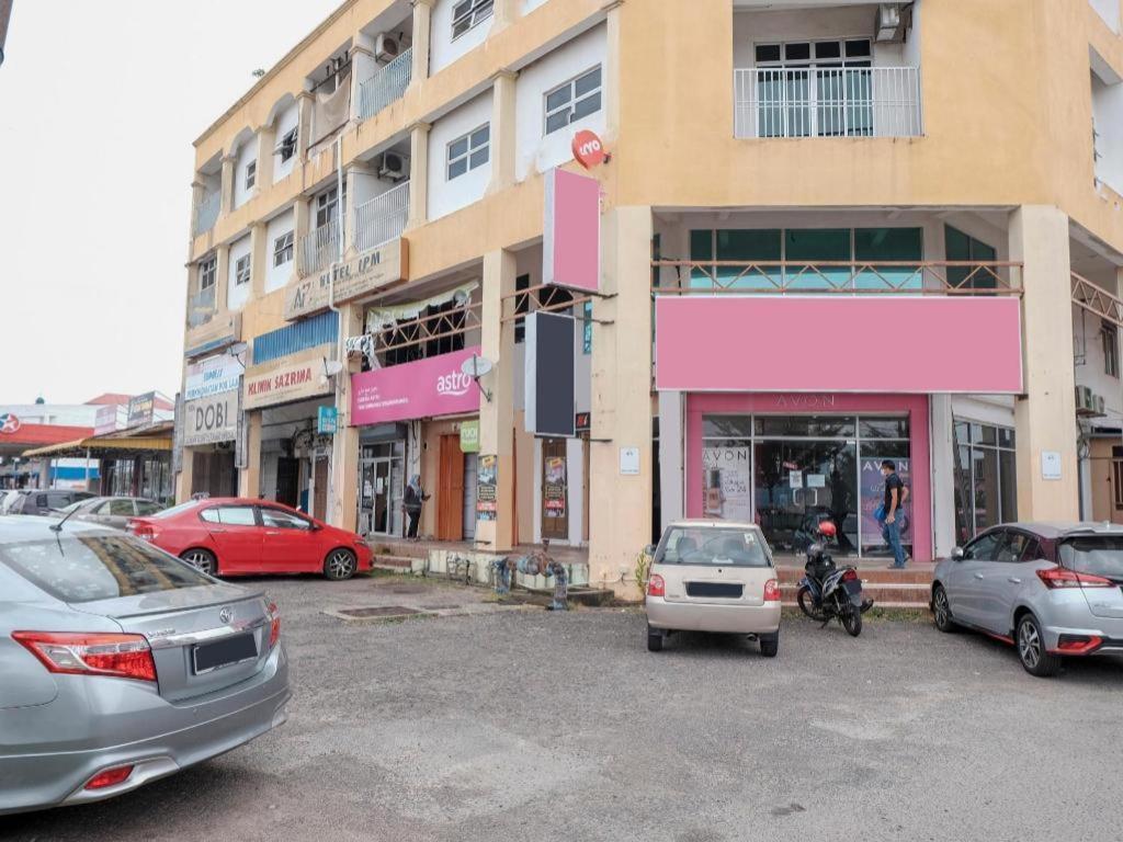 Oyo 90120 Mi Hotel Dungun Εξωτερικό φωτογραφία