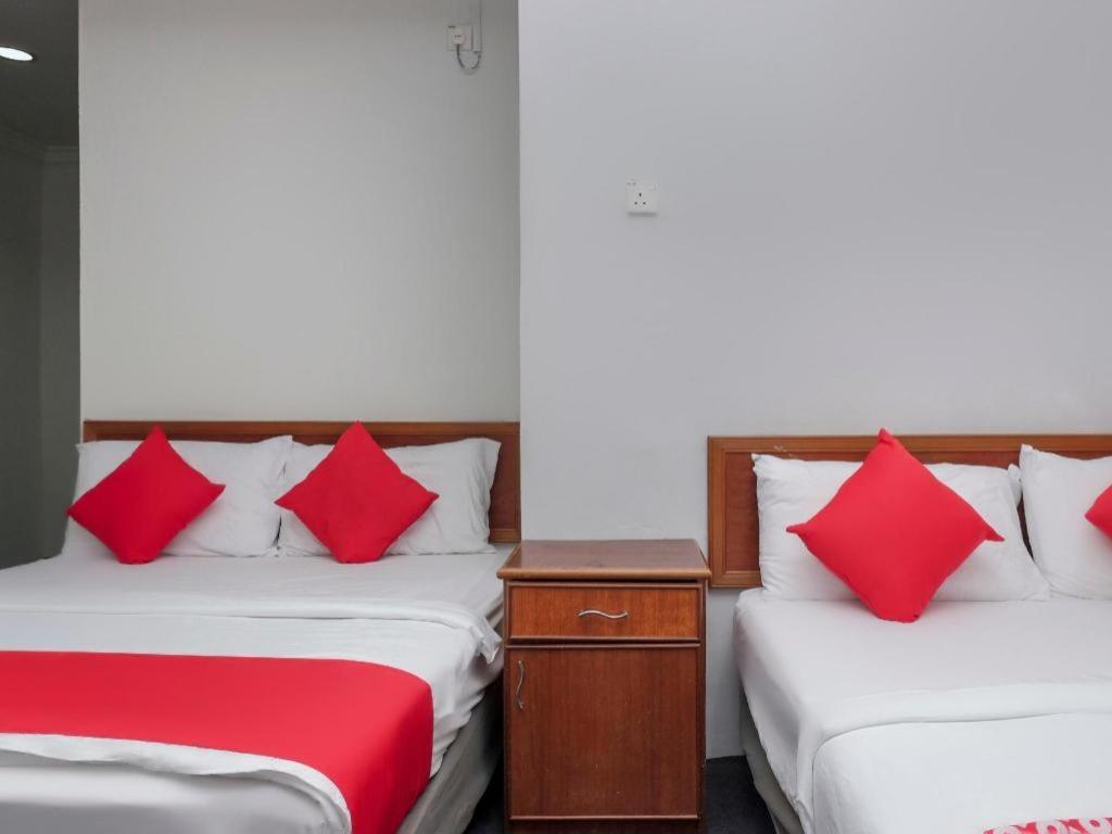 Oyo 90120 Mi Hotel Dungun Εξωτερικό φωτογραφία