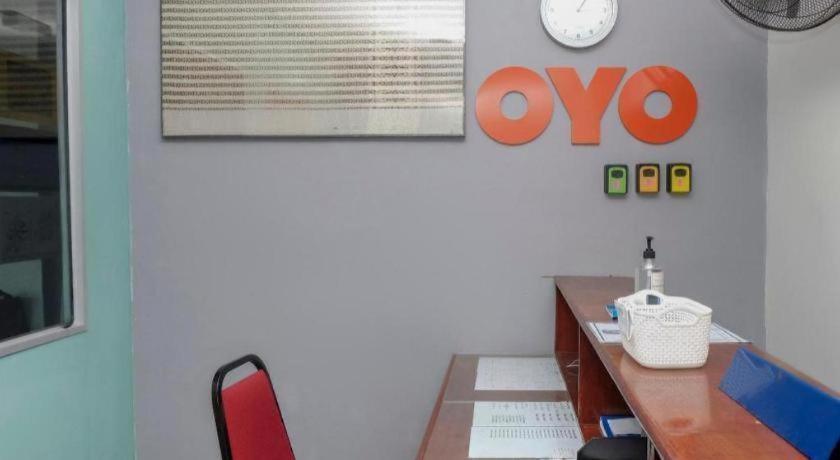 Oyo 90120 Mi Hotel Dungun Εξωτερικό φωτογραφία