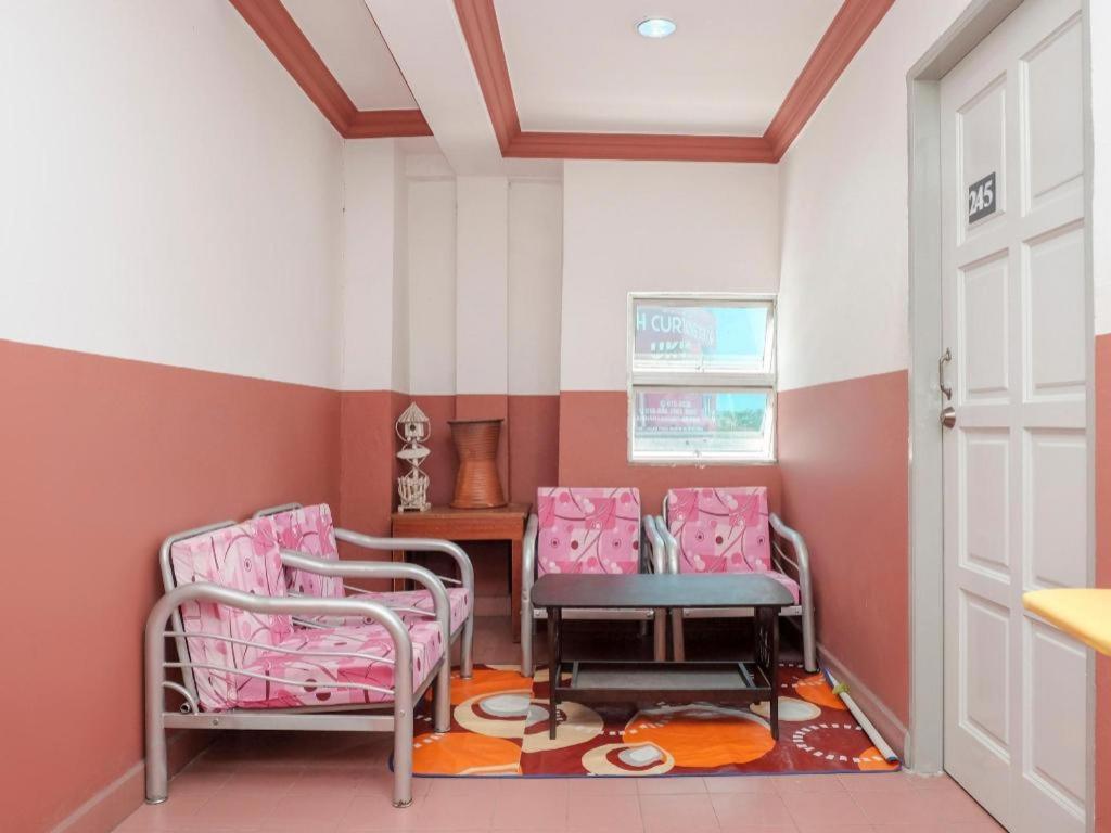 Oyo 90120 Mi Hotel Dungun Εξωτερικό φωτογραφία