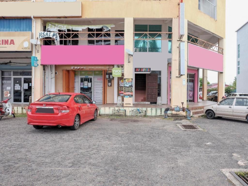 Oyo 90120 Mi Hotel Dungun Εξωτερικό φωτογραφία
