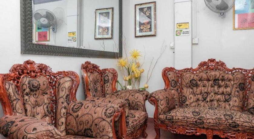 Oyo 90120 Mi Hotel Dungun Εξωτερικό φωτογραφία