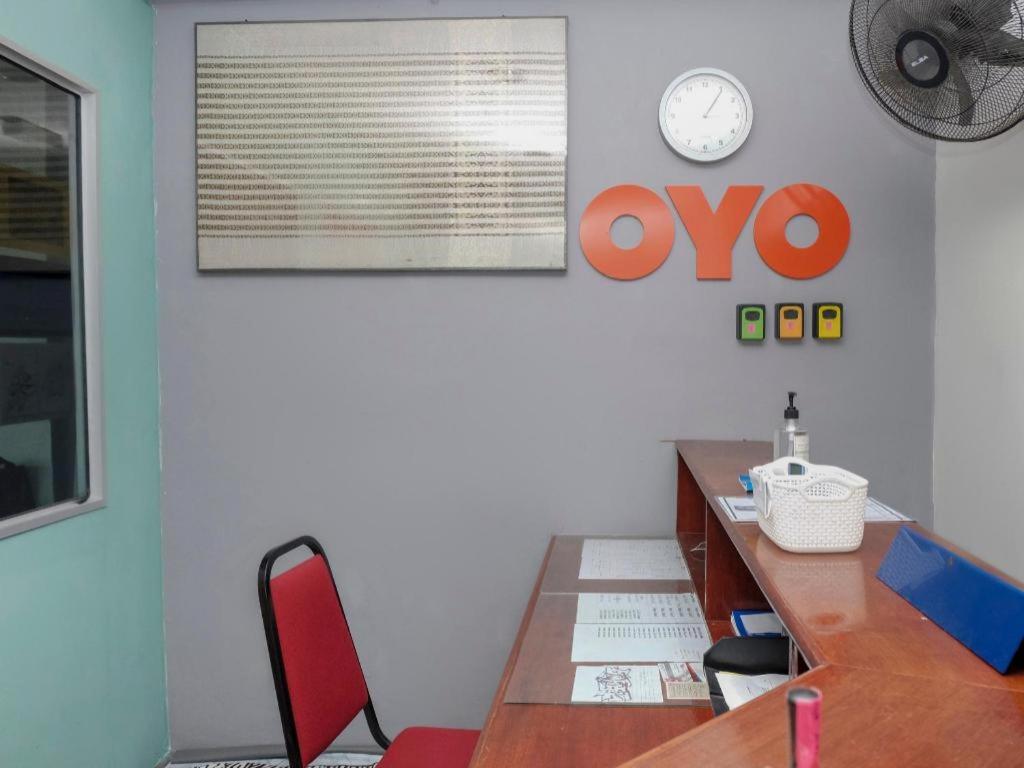 Oyo 90120 Mi Hotel Dungun Εξωτερικό φωτογραφία